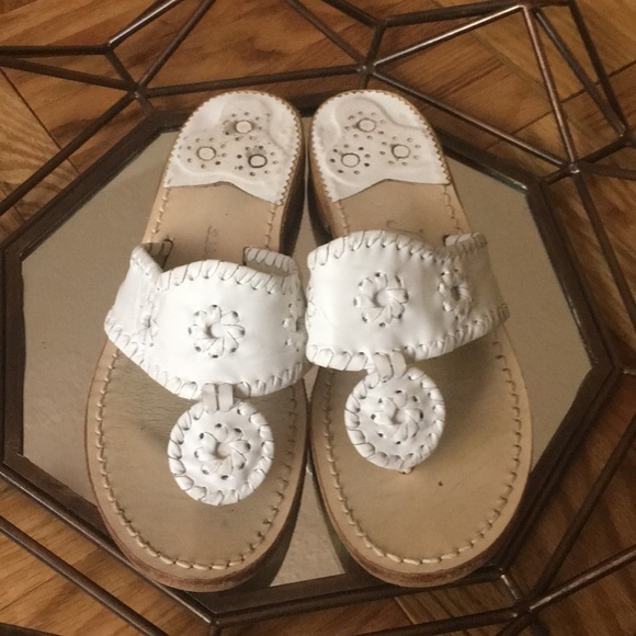 White Jack Rogers EUC size 6 - Picture 1 of 6